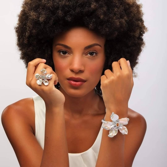 Meet your Posher, Vashti - Picture 9 of 13